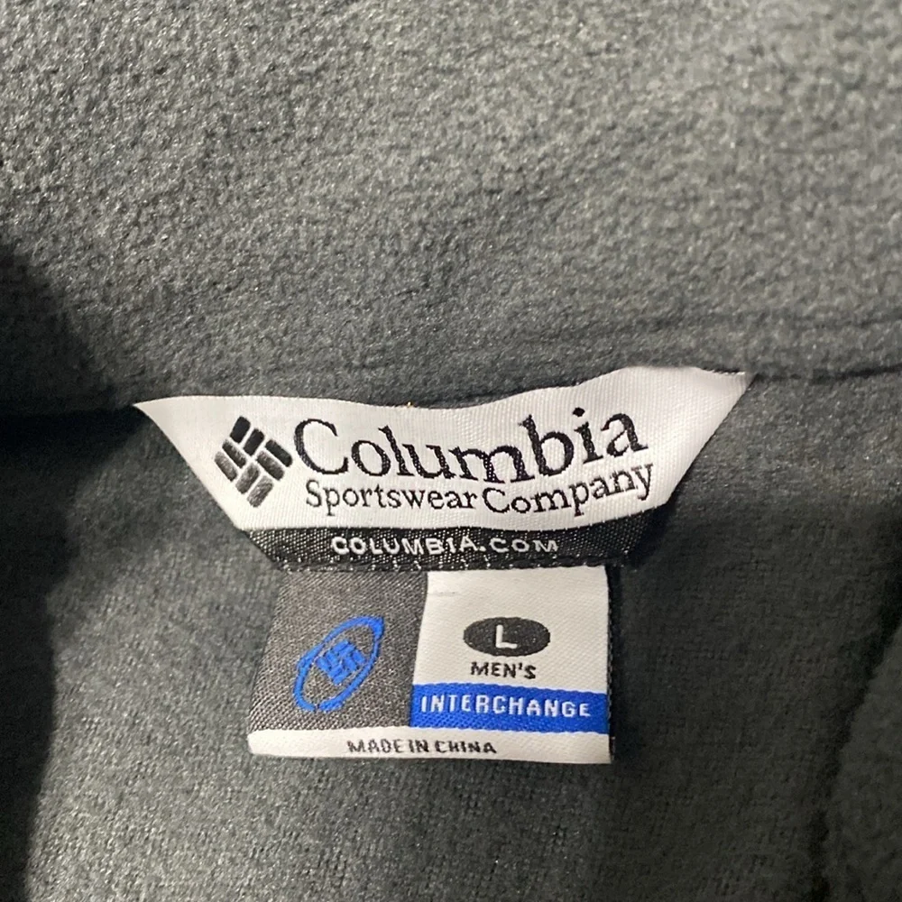 Columbia ski jacket. Size large.